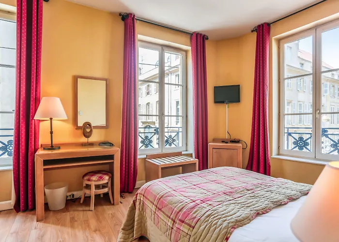 Hotel Du Theatre Centre Historique - Parking Souterrain Public Gratuit