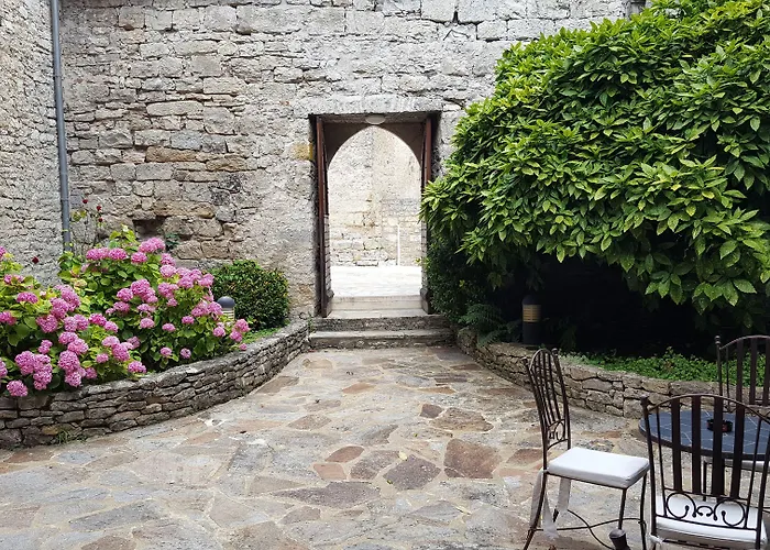 Chateau Hotel La Terrasse - Teritoria