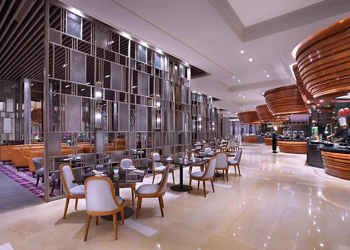 The Ritz-Carlton Jakarta, Mega Kuningan