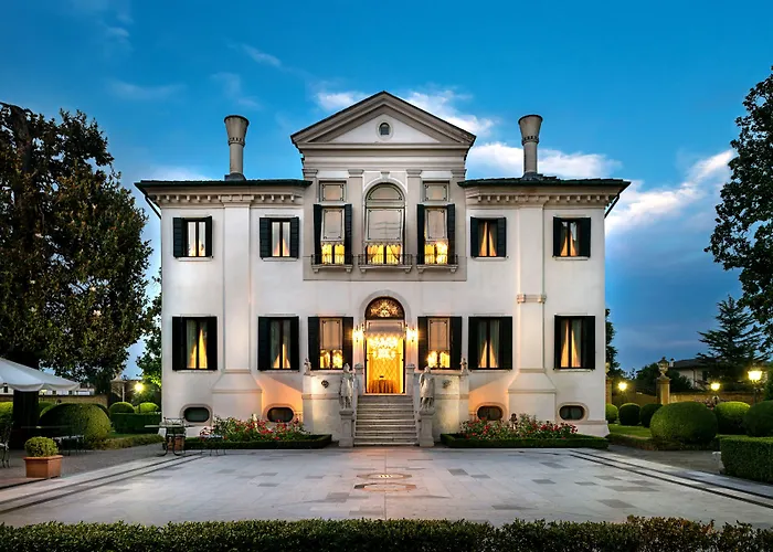 Villa Franceschi Hotel & Resort