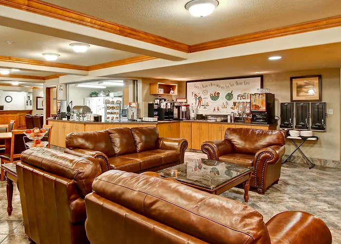 Ramada By Wyndham Ponoka