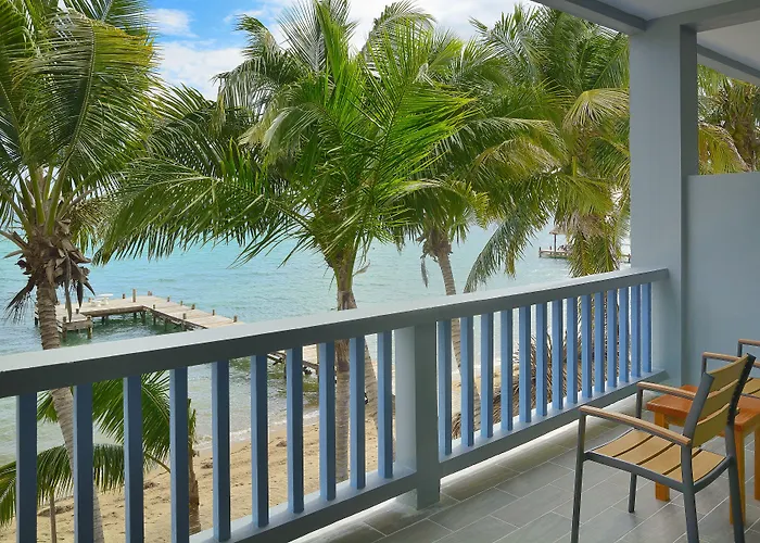 Parrot Cove Lodge