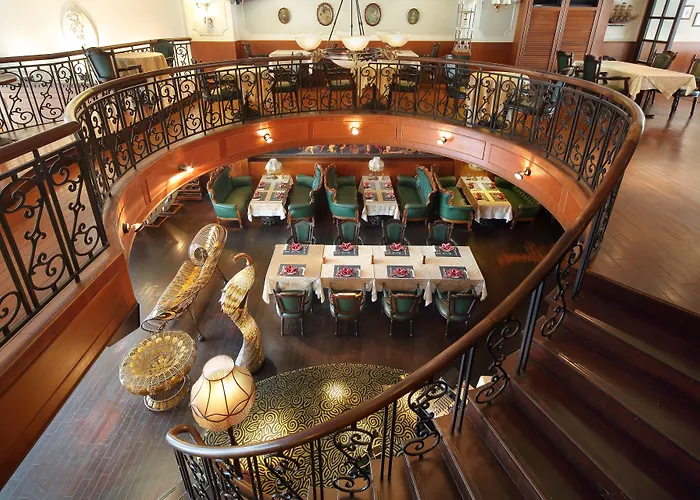 Grand Boss Hotel