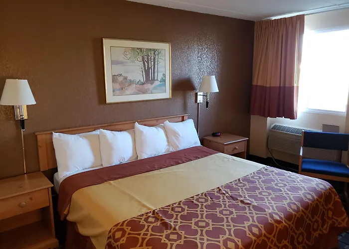 Coratel Inn & Suites By Jasper Mankato