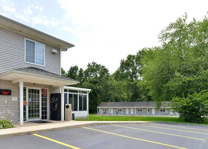 Tower Inn And Suites Of Guilford / Madison