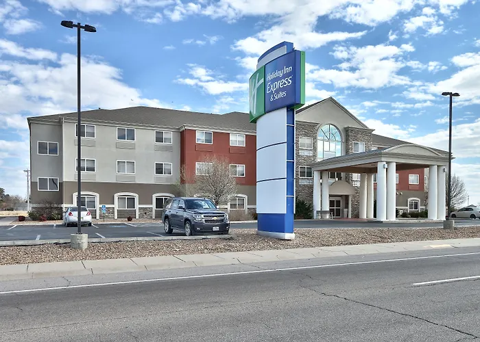 Holiday Inn Express & Suites Portales By Ihg