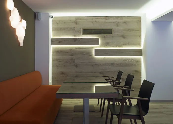 Amazon Hotel