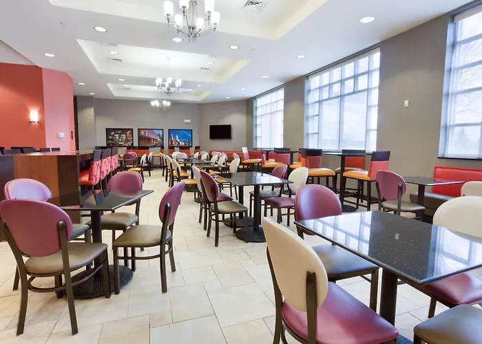 Drury Inn & Suites Cincinnati Sharonville