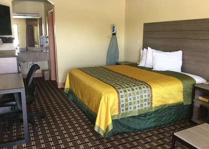 Luxury Inn And Suites Seaworld