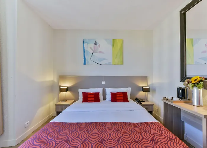 Hotel Bordeaux Clemenceau By Happyculture