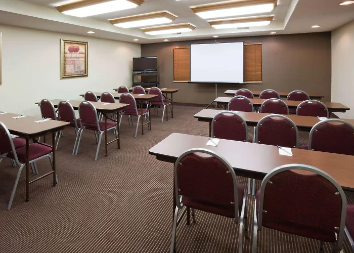Americinn By Wyndham Thief River Falls