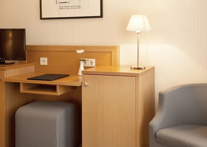 Townhouse Hotel