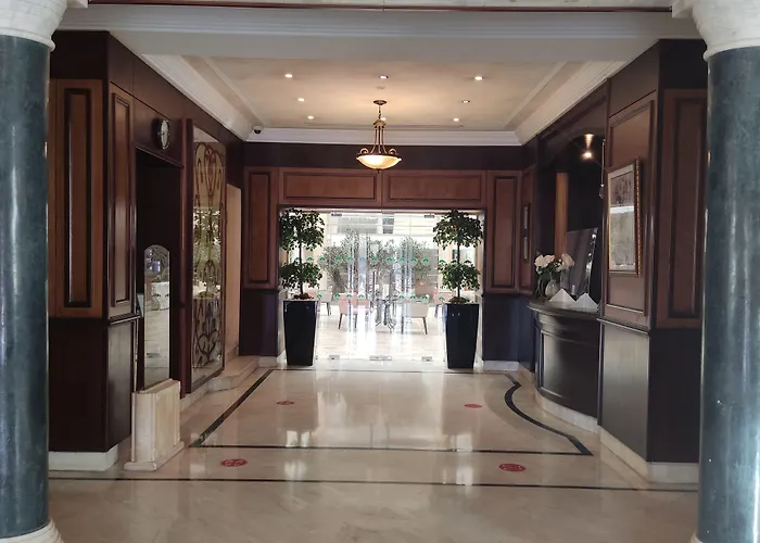 Les Oliviers Palace