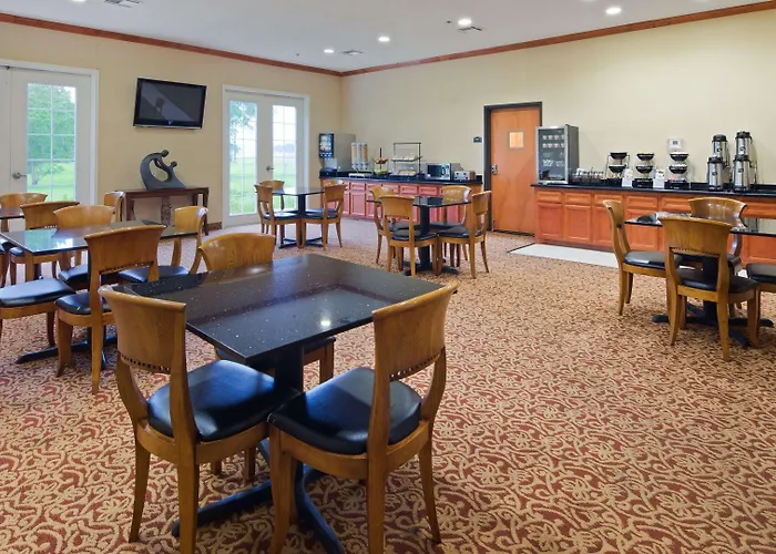 Best Western Cleveland Inn & Suites