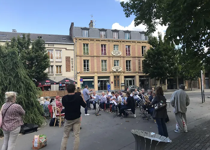 Hotel Couleurs Sud 46 Chambres Avec Ascenseur Et Bar-Restaurant Centre Ville-Gare Charleville-Mezieres