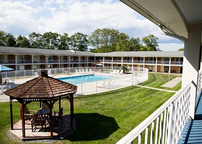 Crystal Inn Eatontown