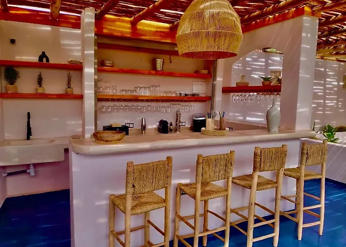 Villa Scil de luxe, Piscine chauffée, 3 Suites, Hamam, Jacuzzi extérieur, salle de sport, service Baby Sitter, option gouvernante, vue sur l'Atlas, Parkings Privé, Pas de Vis à Vis !