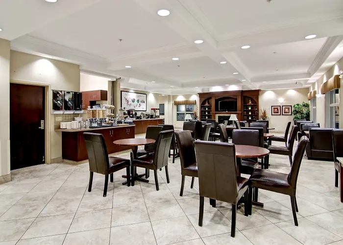 Canalta Hotel Camrose