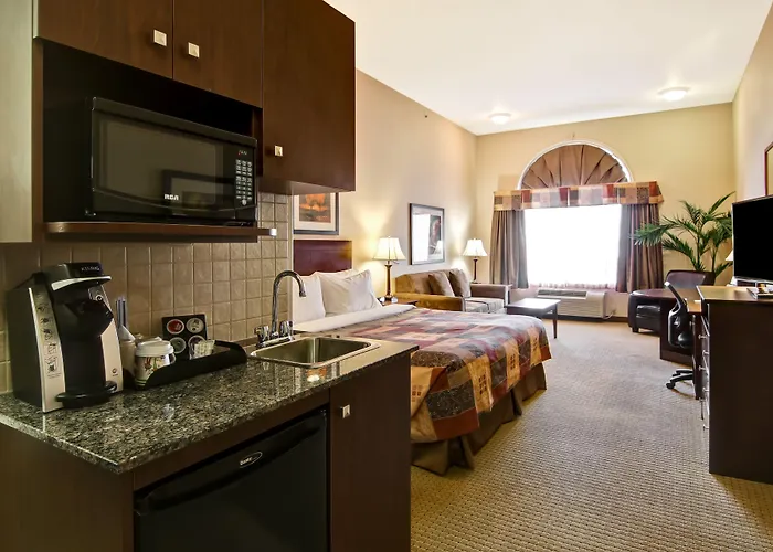 Canalta Hotel Camrose