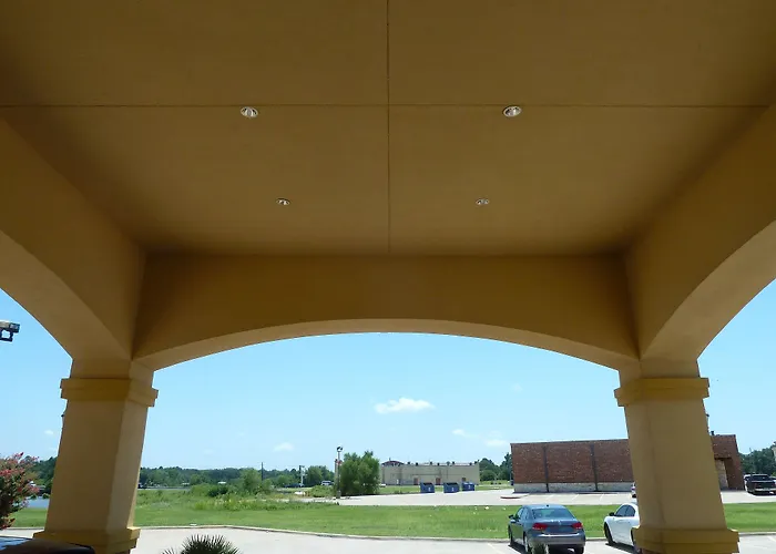 Americas Best Value Inn - Gun Barrel City