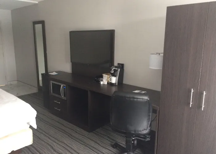 Days Inn By Wyndham Kingston