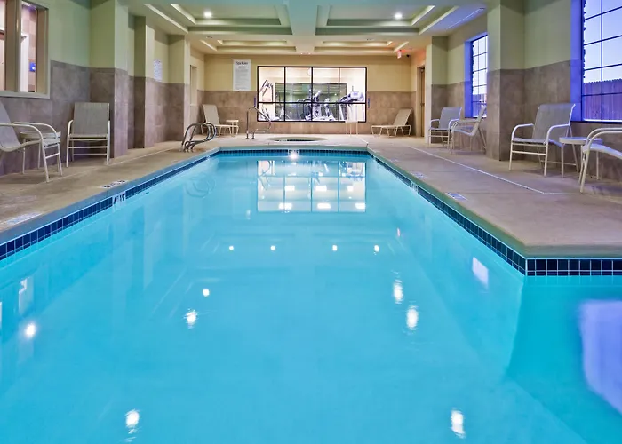 Holiday Inn Express & Suites Clovis By Ihg