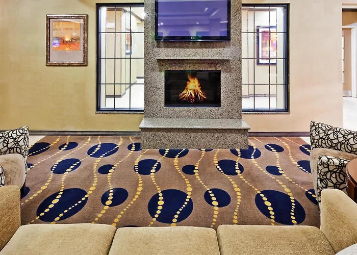 Holiday Inn Express & Suites Clovis By Ihg