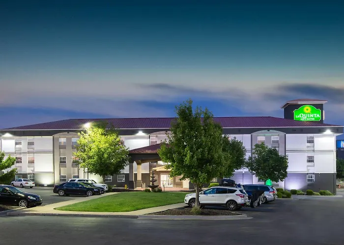 La Quinta By Wyndham Blue Springs