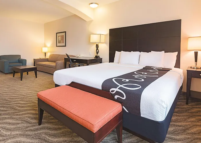 La Quinta By Wyndham Glen Rose