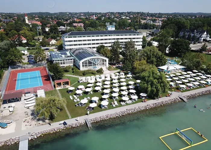 Hotel Marina Port