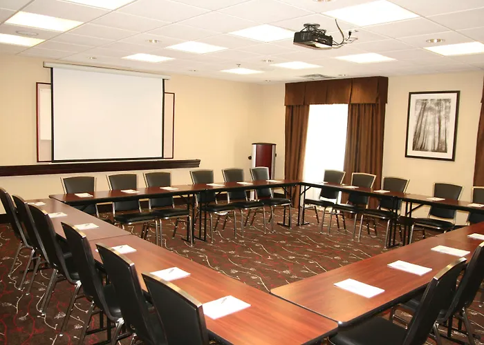 Hampton Inn & Suites Millington