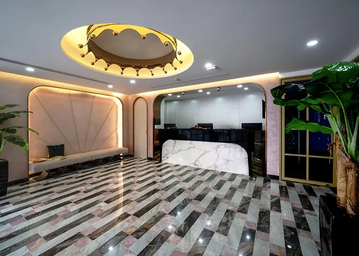Hotel 81 Premier Princess
