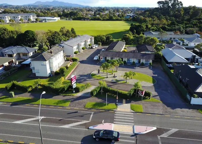 Coronation Court Motel