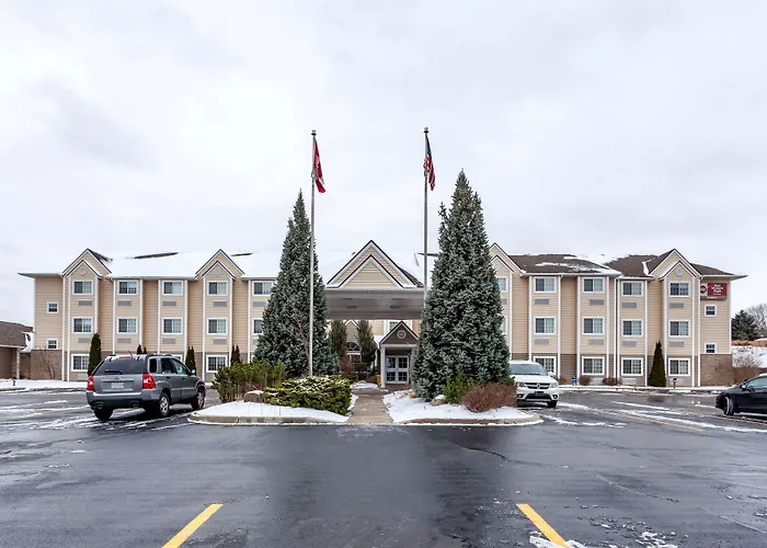 Best Western Plus Woodstock Inn & Suites