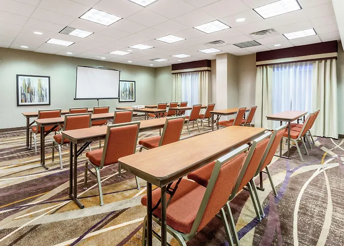 Hampton Inn & Suites Chicago - Libertyville