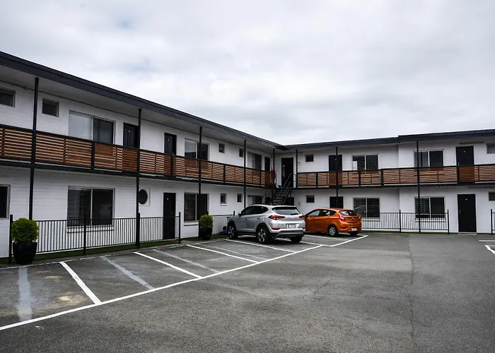 Hobart Tower Motel