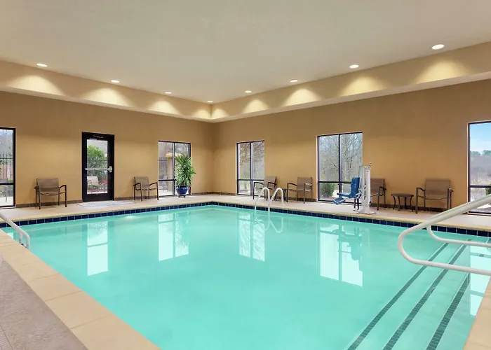 Hampton Inn & Suites Pine Bluff