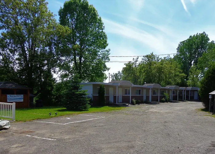 Motel Des Deux Lacs