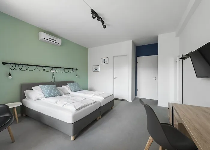 Chesscom Hotel