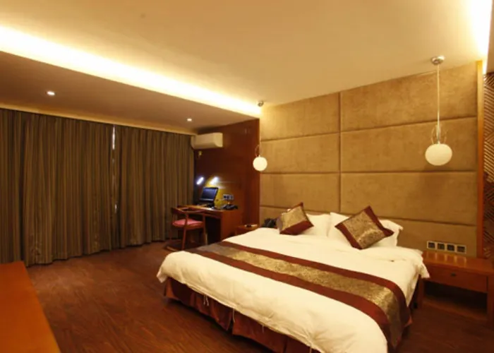Wuyishan Yuanhua International Grand Hotel