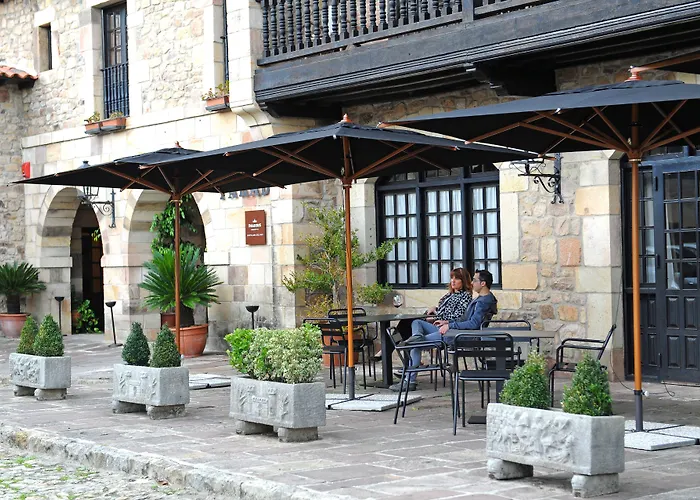 Parador De Santillana Altamira