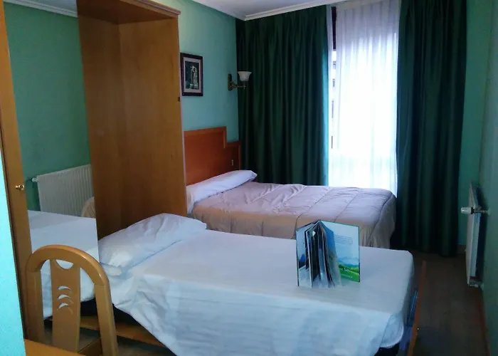 Hotel Carbayon