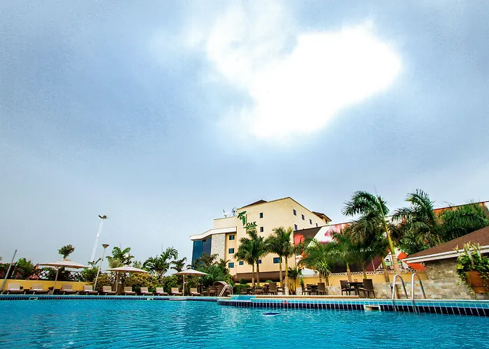 Oak Plaza Hotels East Airport