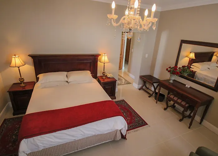 The Victorian 1906 Hotel