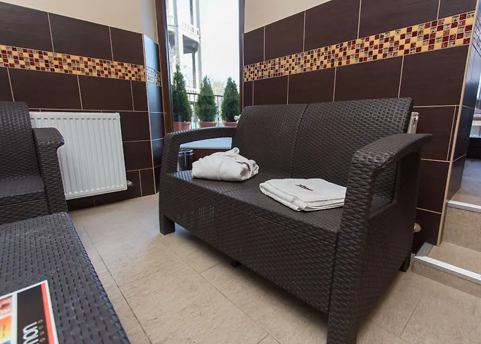 Revesz Hotel, Restaurant And Rosa Spa