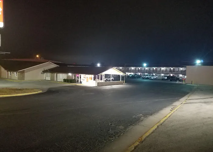 Nendels Inn & Suites Dodge City Airport