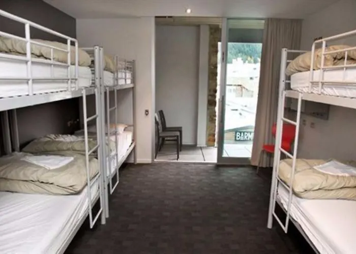 Nomads Queenstown Hostel