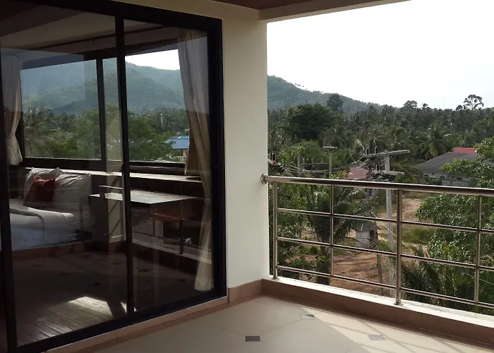 Chaweng Lakeview Condotel