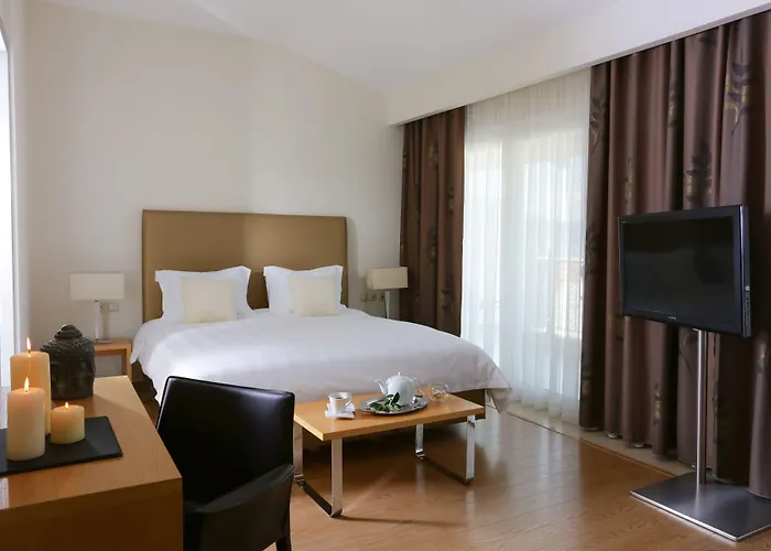 Chloe Luxury Hotel
