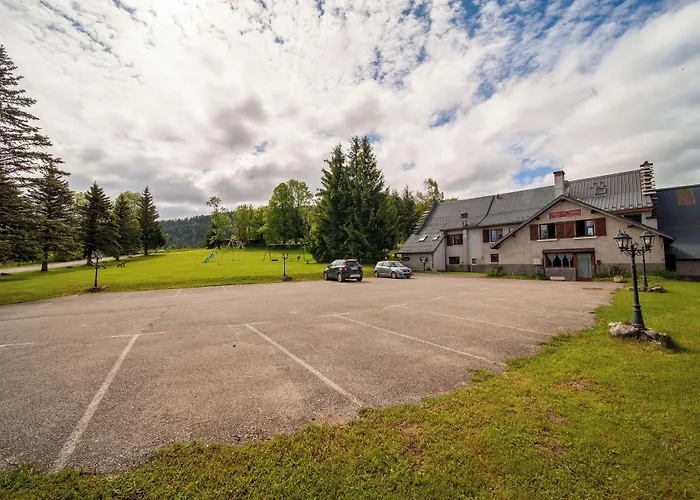 Auberge Des Montauds - Hotel & Restaurant